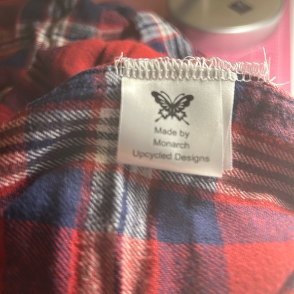NWT UpCycled Graphic Flannel Marvel Themed graphic flannel size Large - Picture 9 of 9